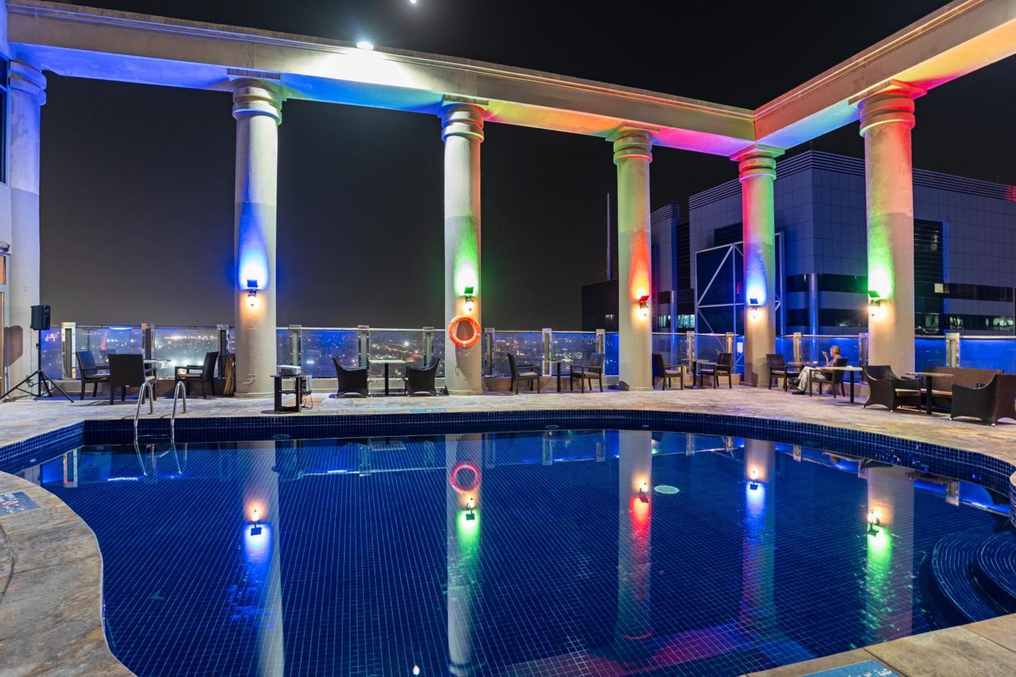 Oryx Hotel Abu Dhabi Bagian luar foto