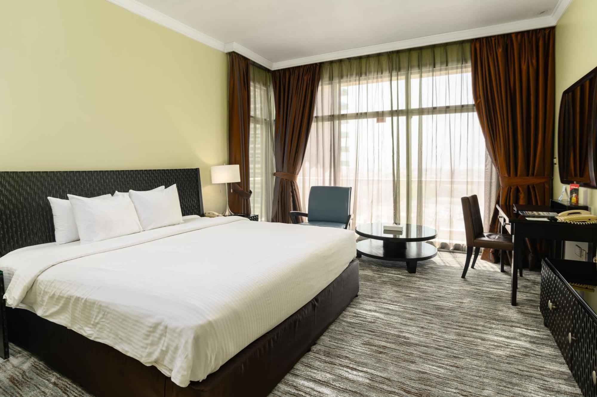 Oryx Hotel Abu Dhabi Bagian luar foto